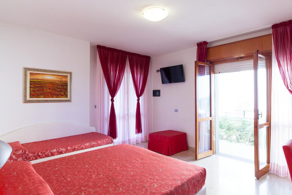 Hotel Palos Ріміні Екстер'єр фото