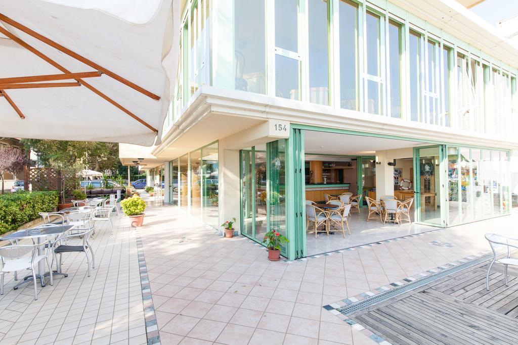 Hotel Palos Ріміні Екстер'єр фото